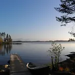 Loikansaari Lomamoekit Kallislahti
