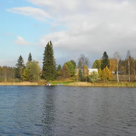 Loikansaari Lomamoekit Kallislahti