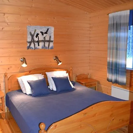 Resort Loikansaari Lomamoekit Kallislahti