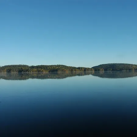 Loikansaari Lomamoekit Kallislahti