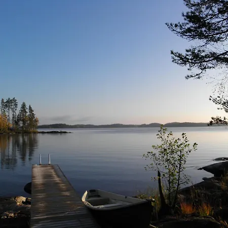 Loikansaari Lomamoekit Kallislahti