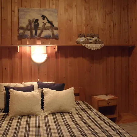 Loikansaari Lomamoekit 5* Kallislahti