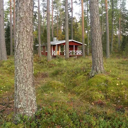 Loikansaari Lomamoekit Kallislahti