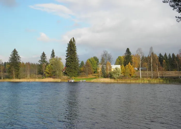 Loikansaari Lomamoekit Kallislahti
