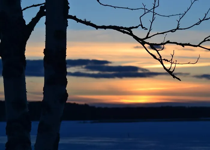 Loikansaari Lomamoekit منتجع Kallislahti